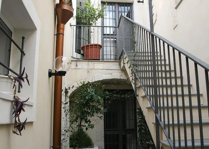 Lanterne Magiche Ortigia - Dependances Апартаменты *