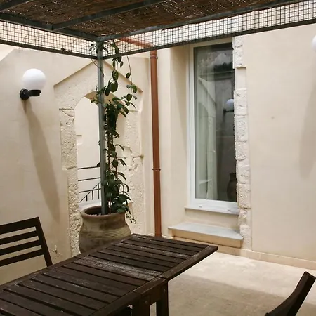 Lanterne Magiche Ortigia - Dependances Apartament Syrakuzy